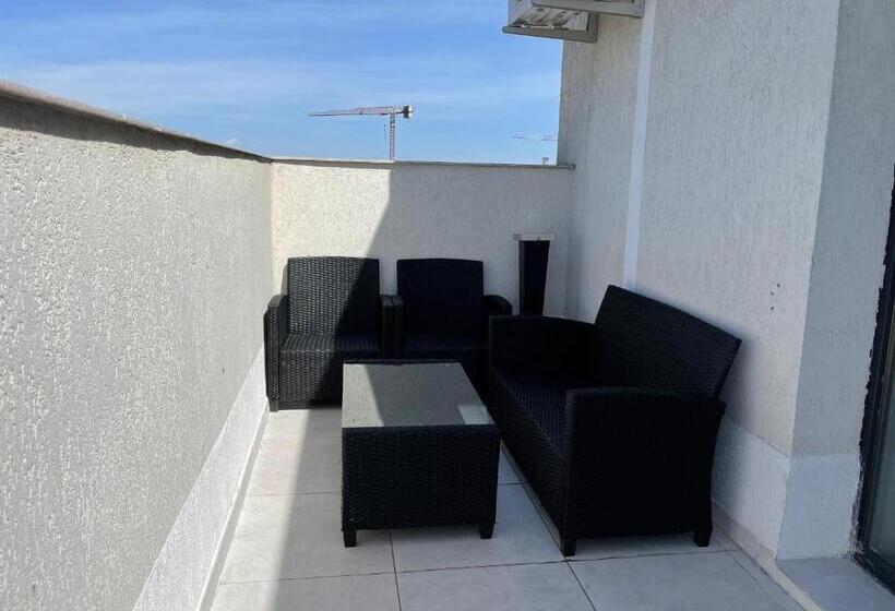 Marvelous 4 Room Penthouse Rooftop Terrace W14+w15