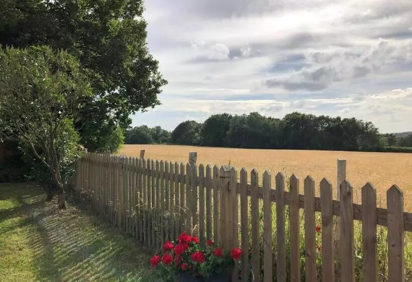 Self Contained Garden Studio With Stunning Views