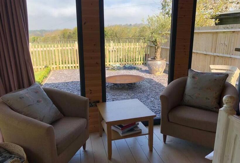 Self Contained Garden Studio With Stunning Views