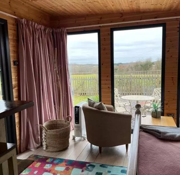 Self Contained Garden Studio With Stunning Views