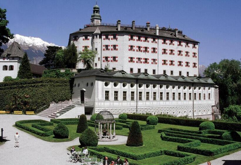 Super Central City Appartement With Free Parking