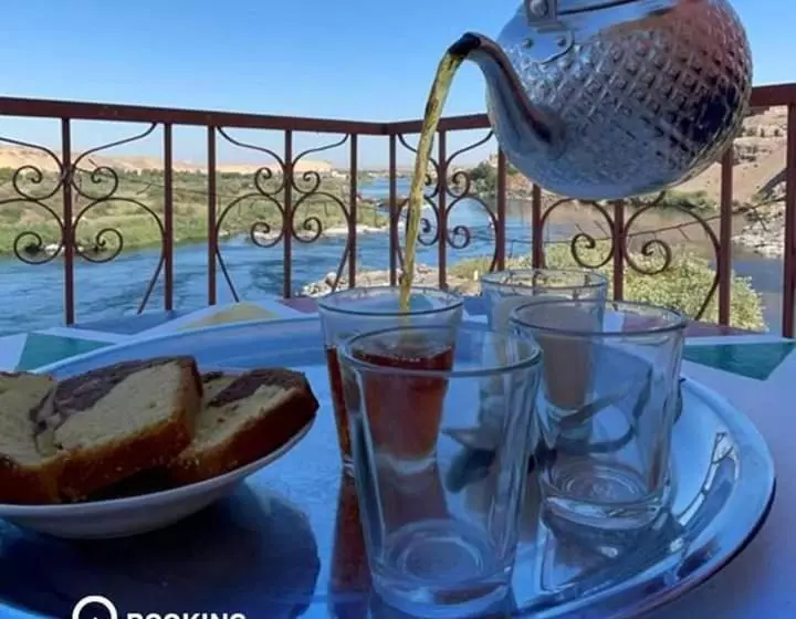 تختخواب و صبحانه Honeymoonnaka Guest House Nubian
