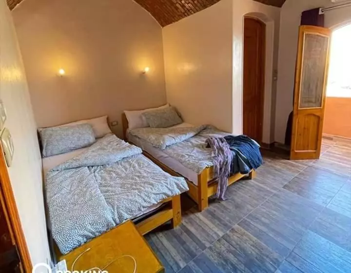 تختخواب و صبحانه Honeymoonnaka Guest House Nubian