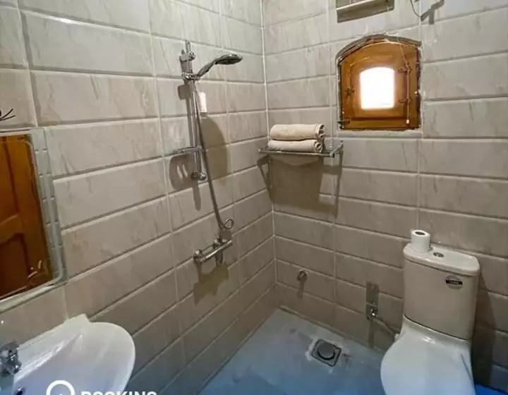 تختخواب و صبحانه Honeymoonnaka Guest House Nubian