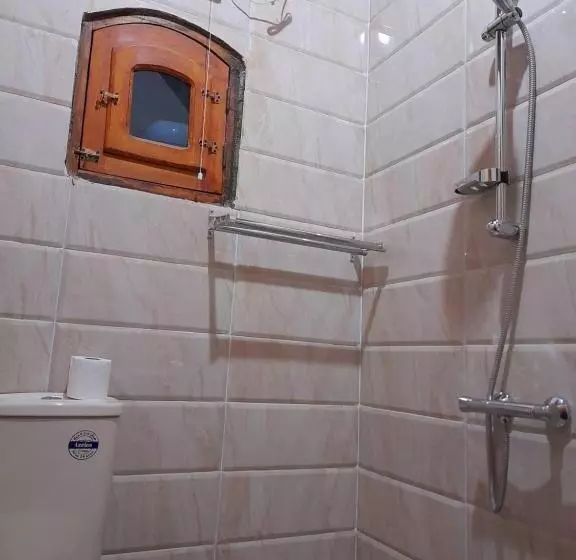 تختخواب و صبحانه Honeymoonnaka Guest House Nubian