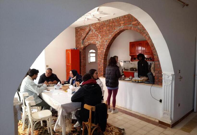 تختخواب و صبحانه Honeymoonnaka Guest House Nubian