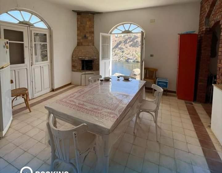 تختخواب و صبحانه Honeymoonnaka Guest House Nubian