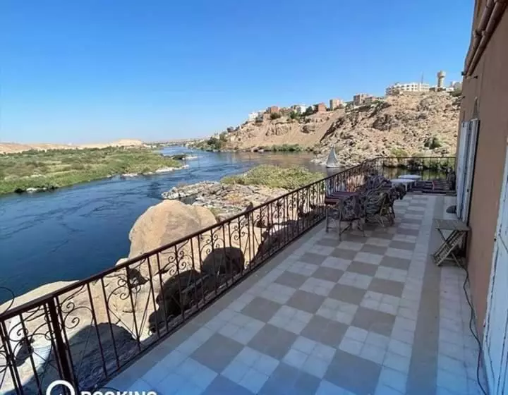 تختخواب و صبحانه Honeymoonnaka Guest House Nubian