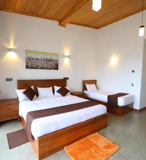 Отель Icy Falls   Ohiya