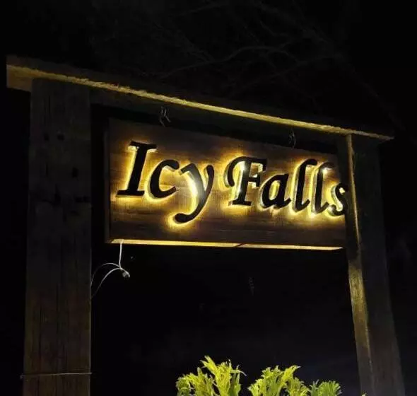 Hotelli Icy Falls   Ohiya