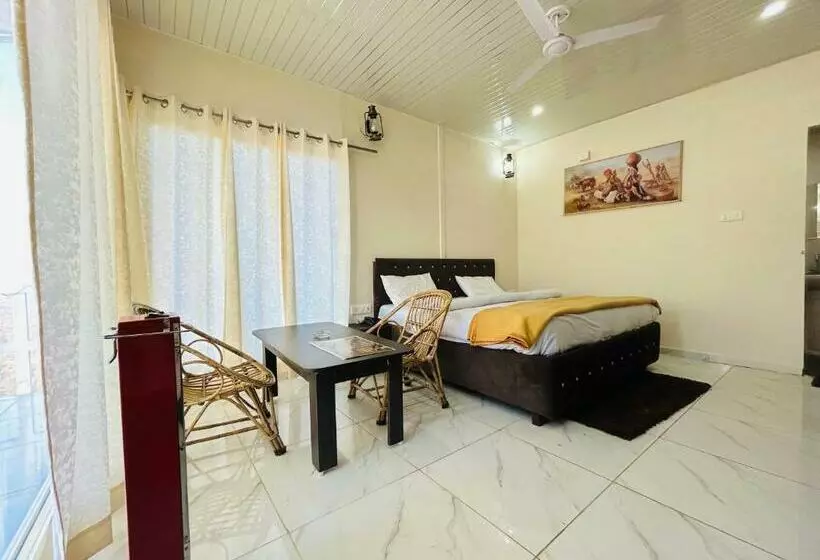 In Apple Estate Kanatal   Himalayan View Resort With Courteous Staff