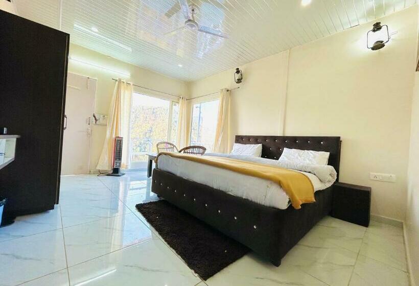 In Apple Estate Kanatal Himalayan View Resort With Courteous Staff