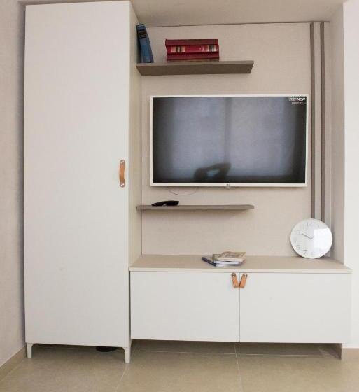 Leflole B&b Sleep And Go Out