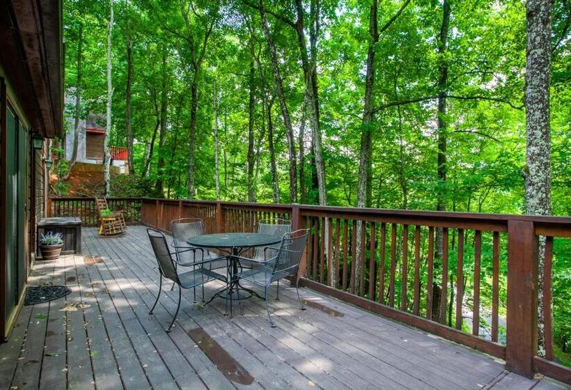 Little Cub Cottage   Mtn Views & Community Pools