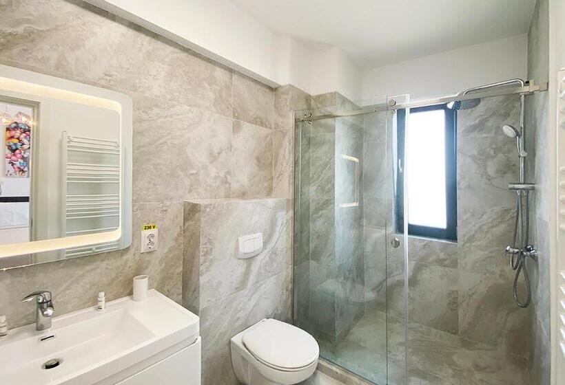 Ada Luxury Apartments 57