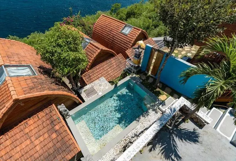 Hotelli Butterfly Villas Nusa Ceningan