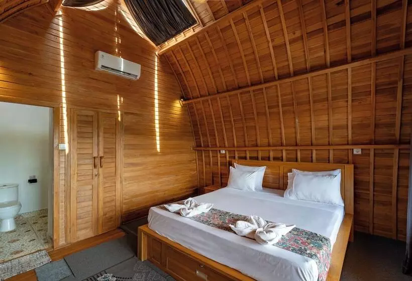 Hotelli Butterfly Villas Nusa Ceningan