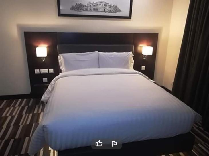 هتل Five Star & Restaurant