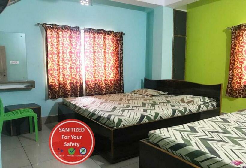 בית מלון כפרי Goroomgo Gokul Anand Bhawan Puri