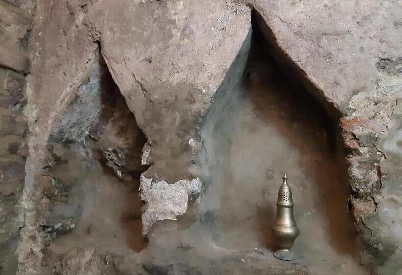 בית מלון כפרי Schiefes Haus