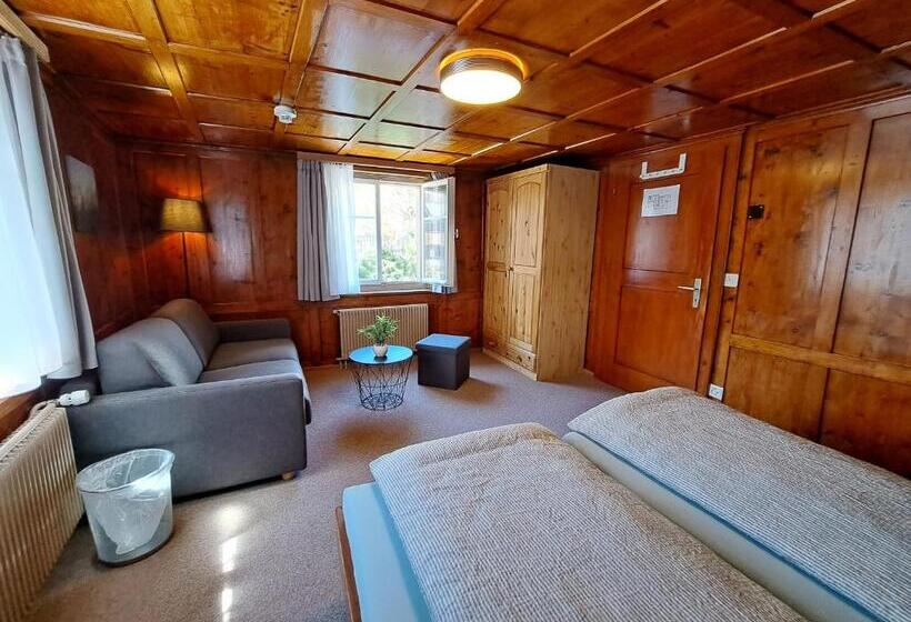 بنسيون Casa Crap