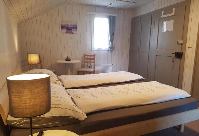 بنسيون Casa Crap