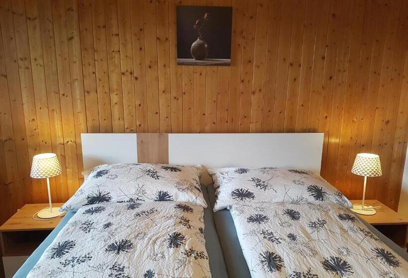 بنسيون Casa Crap