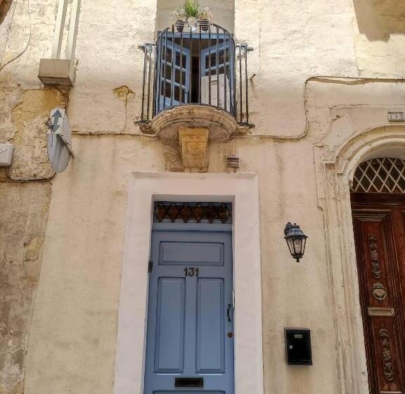 Romantic And Historical Maisonette In The Center Of Valletta Mbal1 1