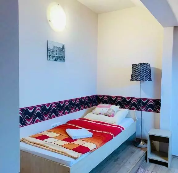 Aamiaismajoitus (B&B) Kinizsi Panzió