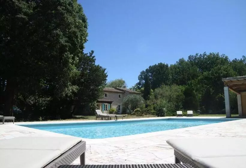 Aamiaismajoitus (B&B) Mas Du Rollier Chambres D Hôtes