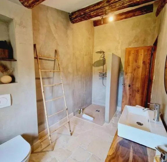 Aamiaismajoitus (B&B) Mas Du Rollier Chambres D Hôtes