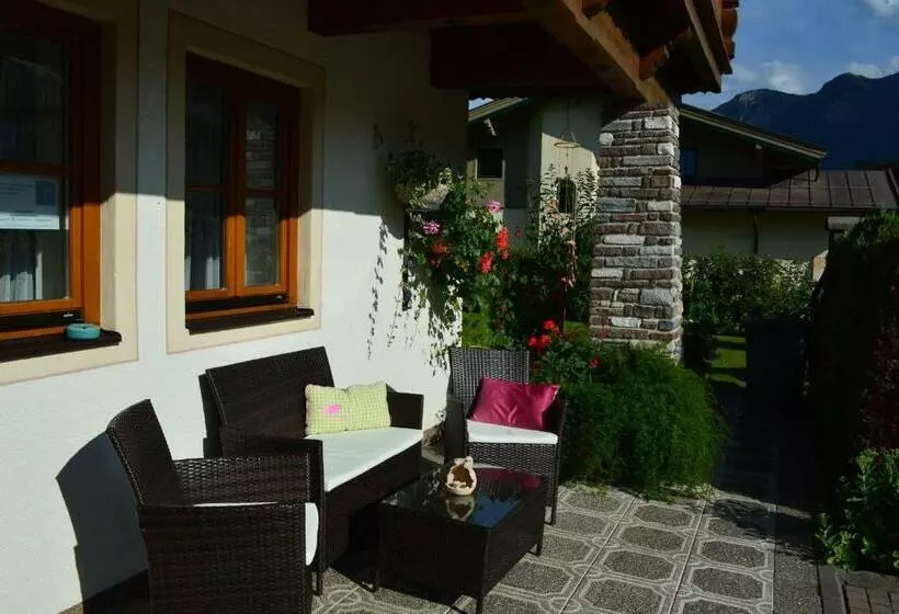 ホテル Gästehaus Glaagut   Familie Hain
