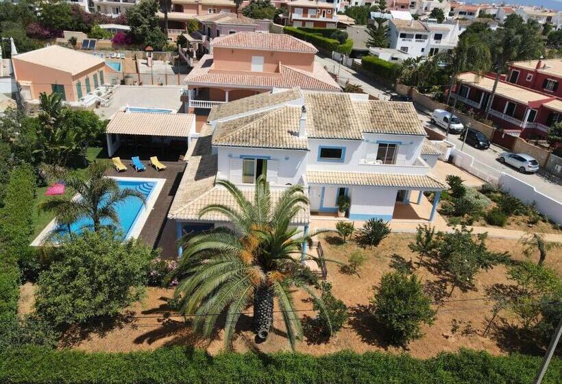 پانسیون Casa Azul