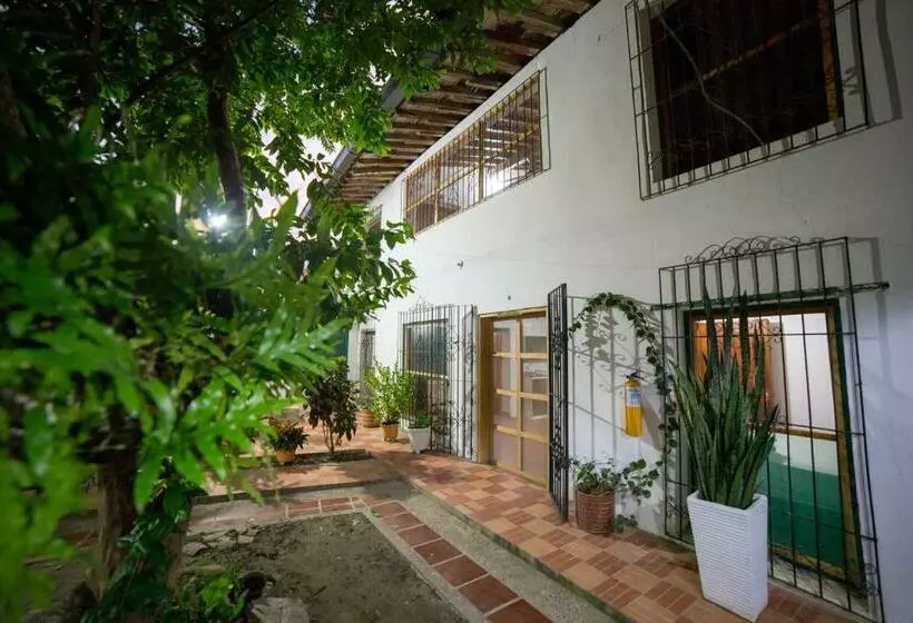 ペンション Casa Serrano   Callejón De Don Blas 3 Hab Carreto