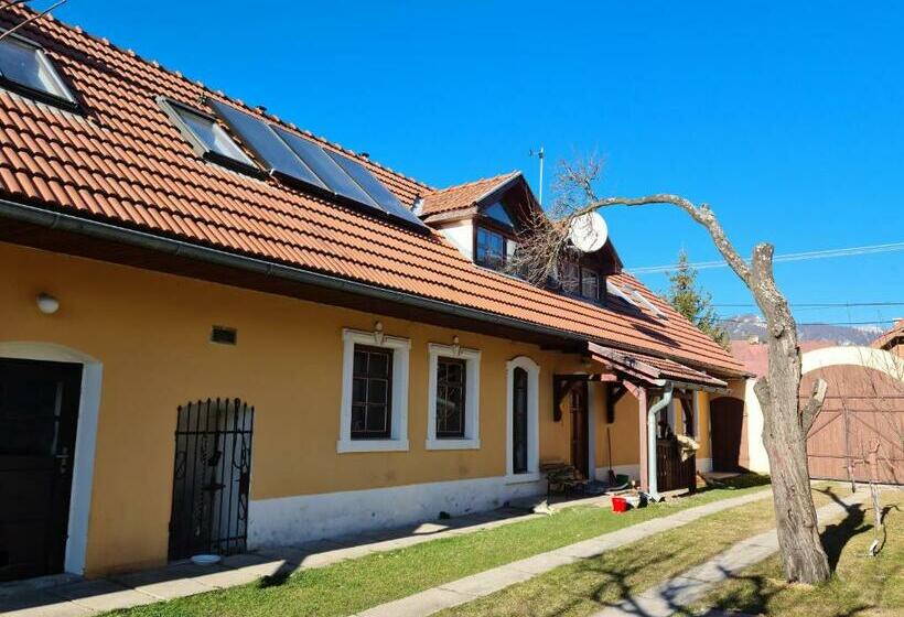 بنسيون Penzión Larix Blatnica