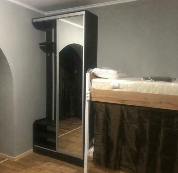 Ararat Borschagovskaya Hostel Kyiv