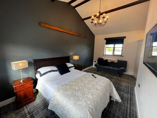 Beautiful Newly Converted Barn In St Hilary