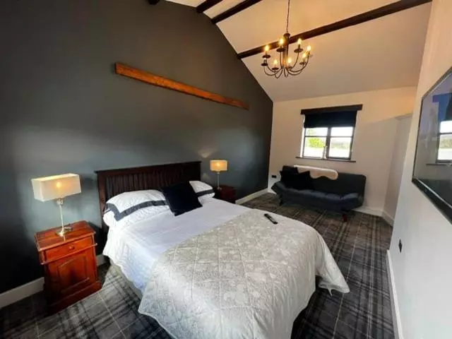 Beautiful Newly Converted Barn In St Hilary