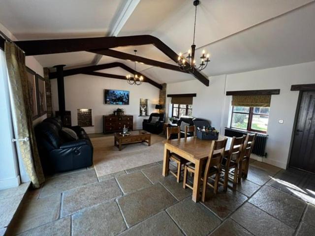 Beautiful Newly Converted Barn In St Hilary