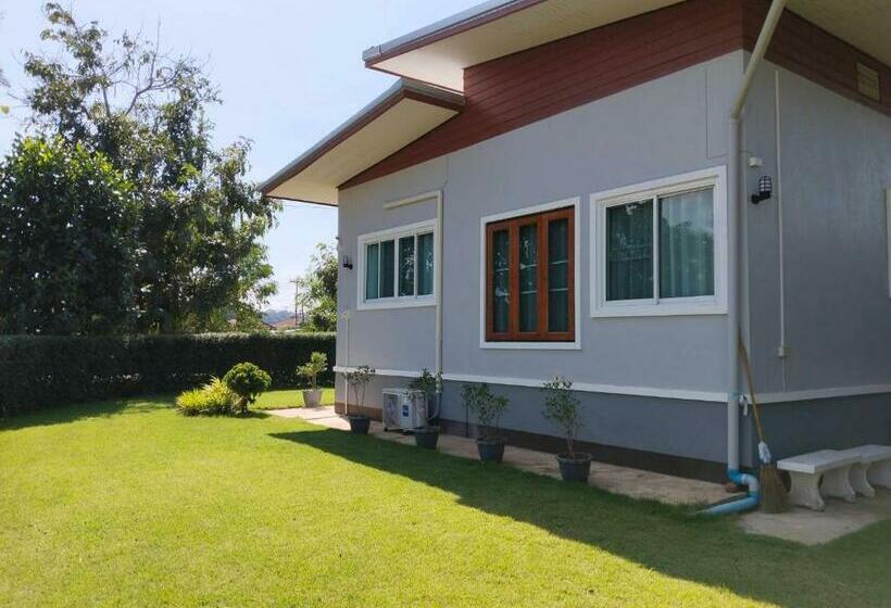 Bed and Breakfast อิงขว้างโฮมสเตย์