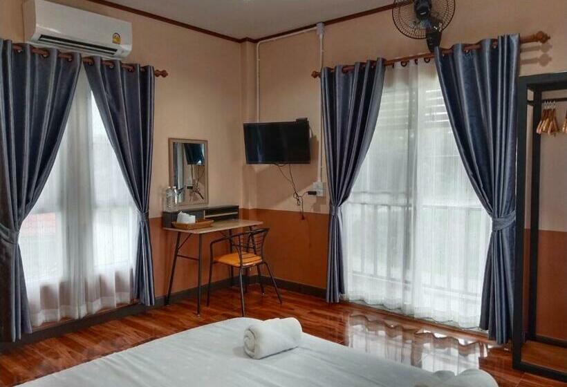 Bed and Breakfast อิงขว้างโฮมสเตย์