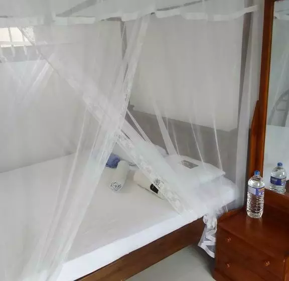Aamiaismajoitus (B&B) Sunhill Rest Hiriketiya
