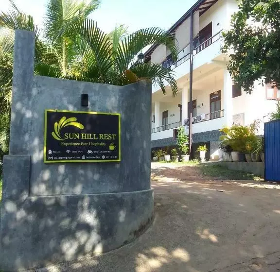 Aamiaismajoitus (B&B) Sunhill Rest Hiriketiya