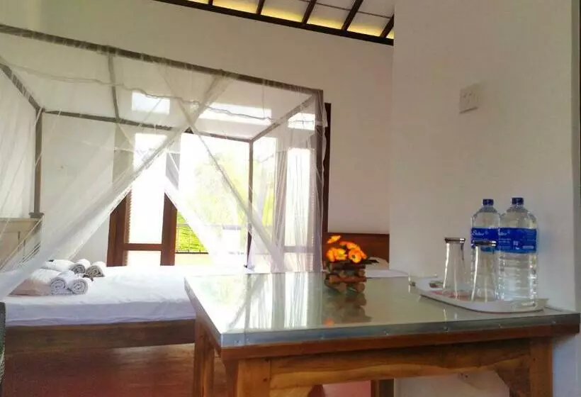Aamiaismajoitus (B&B) Sunhill Rest Hiriketiya