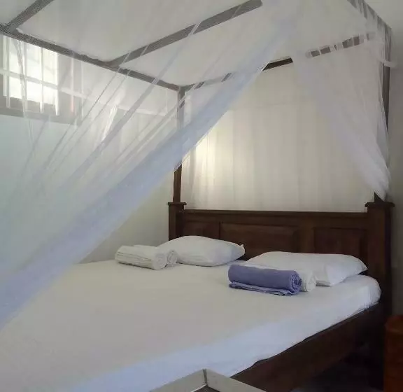Aamiaismajoitus (B&B) Sunhill Rest Hiriketiya