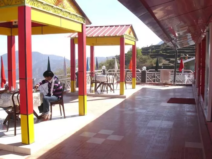 ホテル Crystal Palace Dhanaulti