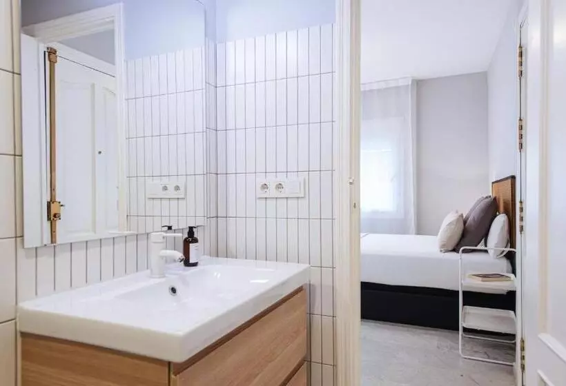 Guadalquivir Terrace Suite Apartments