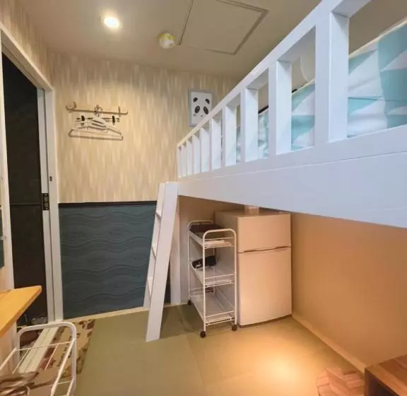 誠家　makoto Hostel