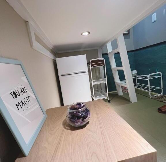 誠家　makoto Hostel