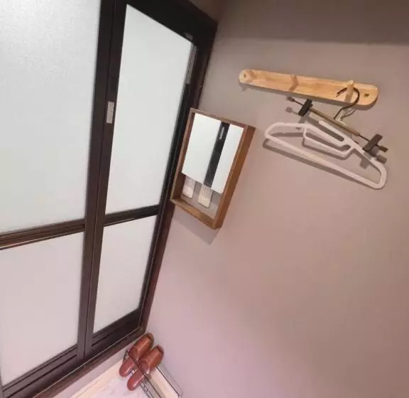 誠家　makoto Hostel